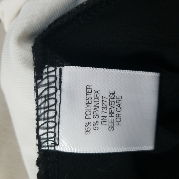 Dana Buchman Black,White, and Beige Vneck long sleeved Top - Picture 7 of 8